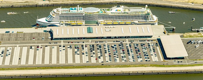 Cruise Gate Hamburg und Bosch Secure Truck Parking schaffen neues Parkangebot für LKW im Hamburger Hafen
