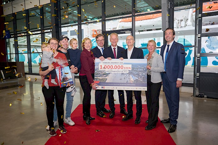 Hamburg welcomes the one millionth cruise passenger in 2023